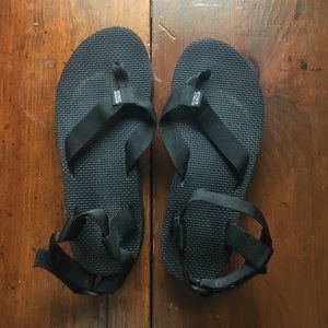 Black Platform Teva Sandal